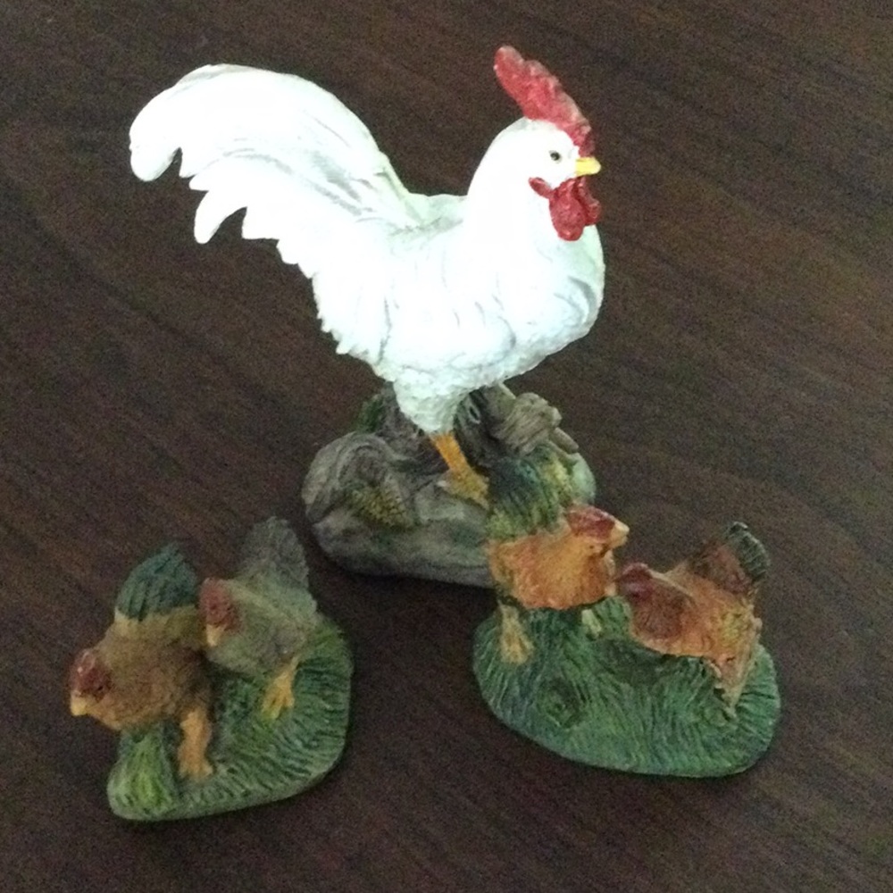 White Rooster and Hen Decorative Bird Figurine Set - Pets Bird